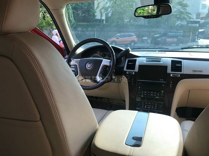 Bán xe 7 chỗ CADILAC ESCALADE HYBRIED, động cơ xăng điện, đời 2010