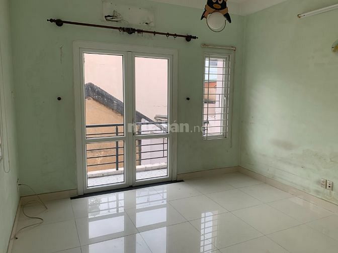 Bán Gấp Nhà hẻm VIP Trần Hưng Đạo Phường 6 Quận 5.