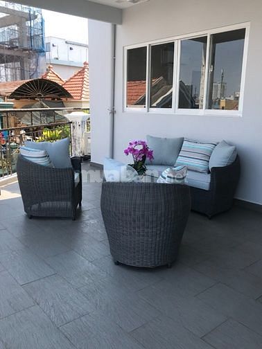 Bán gấp nhà HXT CMT8 ,sát khu Hà Đô, dt 150m2, giá 20.5ty