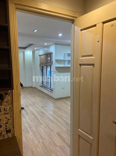 Tập thể Nghĩa Tân, Cầu Giấy giá 2.6 tỷ, DT 90m2, ở được luôn