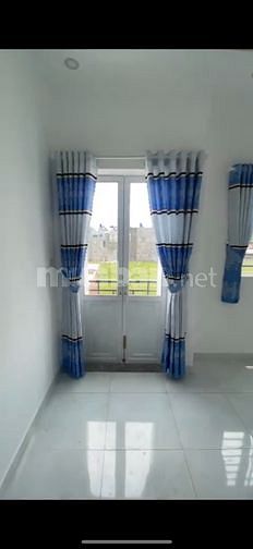Cần bán gấp căn nhà 1 trệt 1 lầu giá 500tr sổ sẵn