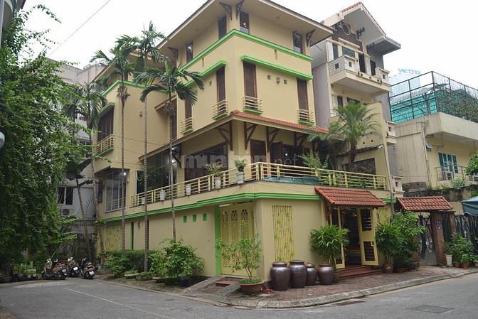 BÁN BIỆT THỰ LÔ GÓC VIP PHỐ GIẢNG VÕ, BA ĐÌNH 134.4 M2, GIÁ 75 TỶ