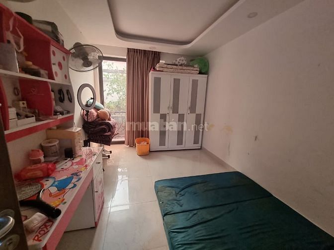 Chính chủ bán nhà sát mặt tiền Võ Thị Sáu P8Q3, DT: 5.5*7(36m2, 4 tầng