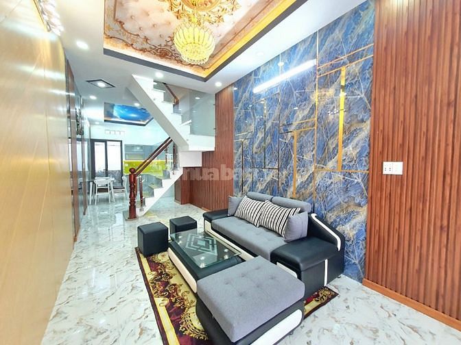 Bán nhà hẻm xe hơi Huỳnh Tấn Phát,  DT 3,1x15m, 3 lầu. Giá 3,18 tỷ