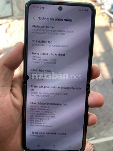 Z Flip ram 8/256 đẹp keng chữa cháy khá tốt có nhận giao lưu bù trừ