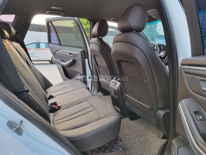 Bán Vinfast Lux SA 2019 màu trắng
