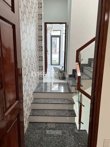 Bán nhà phố sát Mt Quang Trung 3.3m x 13m,1 trệt 3 lầu đường thông 4m.