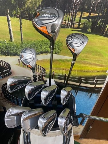 Bộ gậy golf Honma Tour 747 Made in Japan