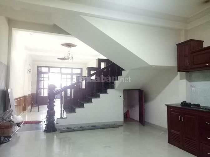 Nhà 3,5 tầng mặt tiền Huỳnh Tấn Phát – 17 tr/tháng 