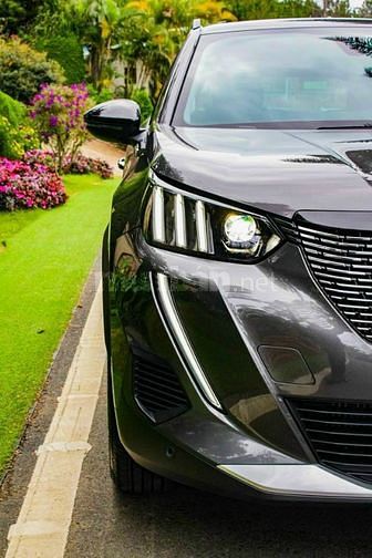 Peugeot 2008, nhận xe từ 240 triệu (trả góp)