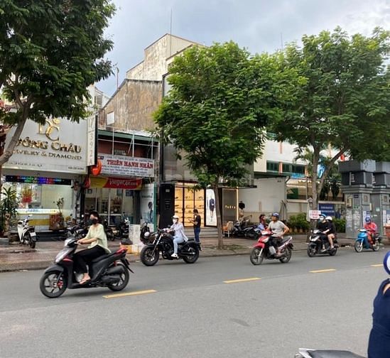 KHU PHỐ THỜI TRANG SẦM UẤT ĐƯỜNG LÊ VĂN SỸ QUẬN 3, GIÁ 23,5 TỶ
