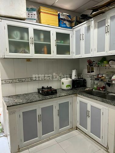 Cần bán gấp nhà HXT, khu Hoàng Hoa Thám - P13 - Quận Tân Bình