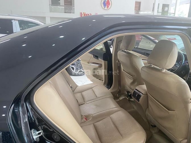 Bán Toyota Camry 2.0E, sản xuất và đăng ký cuối 2014, 1 chủ từ đầu.