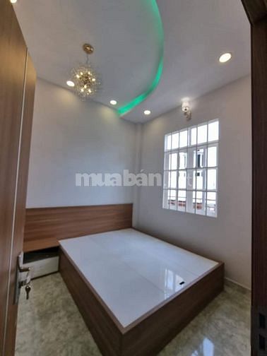 BÁN NHÀ SHR 50M2 , 2 PN HẺM 1806 HTP TT NHÀ BÈ