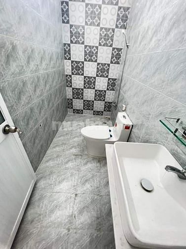 BÁN NHÀ SHR 50M2 , 2 PN HẺM 1806 HTP TT NHÀ BÈ