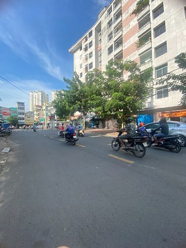 Nhà 5 tấm 4x20m mặt tiền đường Tuệ Tĩnh cần bán