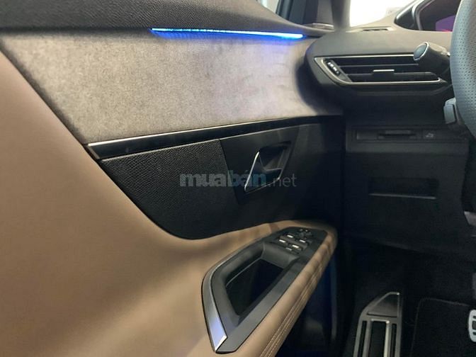 Peugeot 5008  GT - Xe Pháp, mới 100%, thương hiệu hơn 200 năm
