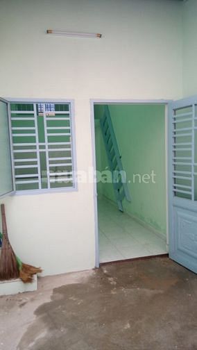 Cho thuê phòng có phòng ngủ riêng gác lửng giá 2,5 triệu