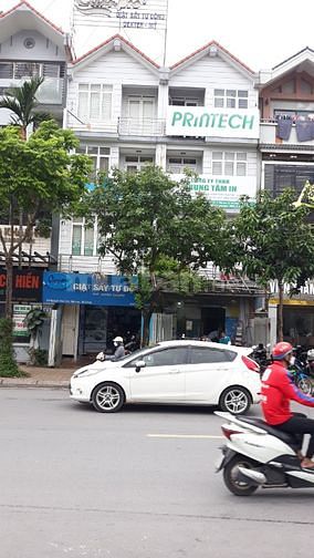 Cho thuê cả căn nhà độc lập mặt phố số 26 hoặc 28 Nguyễn Văn Lộc, HĐ