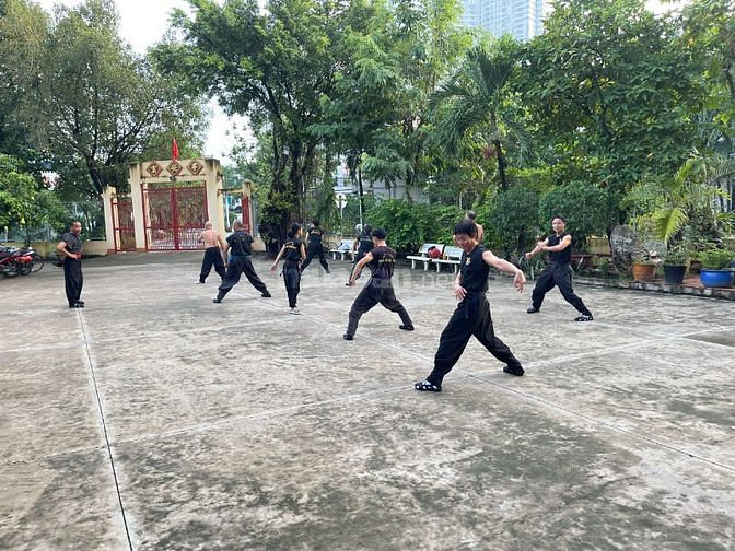 Thể dục mỗi sáng trẻ khỏe đẹp sáng từ 5h-6h45 hằng ngày.