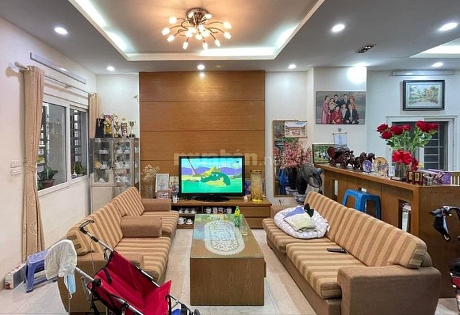 Nhà phố Bồ Đề 43,5m2, lô góc, VIEW thoáng, đẹp gara 7 chỗ, đủ nội thất