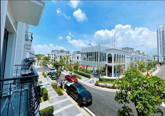 Nhà Phố Liền Kề 2 Mặt Tiền Amelie Villa Phú Mỹ Hưng,Nhà Bè,Dt:6x18m, 