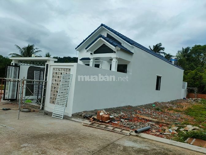 Bán đất SHR trung tâm Tp. Phú Quốc, view Biển Bãi Trường