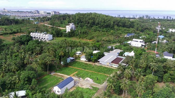 Bán đất SHR trung tâm Tp. Phú Quốc, view Biển Bãi Trường