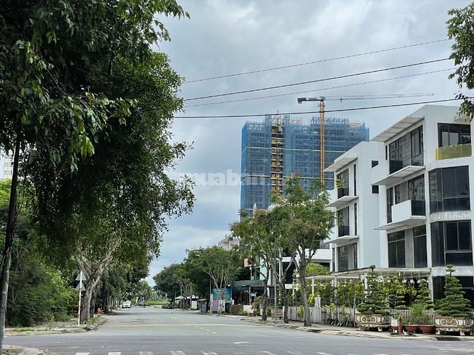 Chính chủ cần bán Lô đất đường 12m, Dt. 100m2, sổ hồng, Giá 6,3 tỷ
