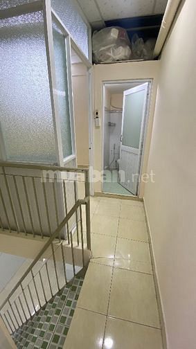 Bán nhà 462/B7 Ba Tháng Hai. DT : 40,8m vuông. 