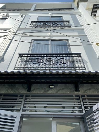 NHÀ 4 TẦNG - KHU HIẾM NHÀ BÁN - 40M2 GIÁ 5.7 tỷ