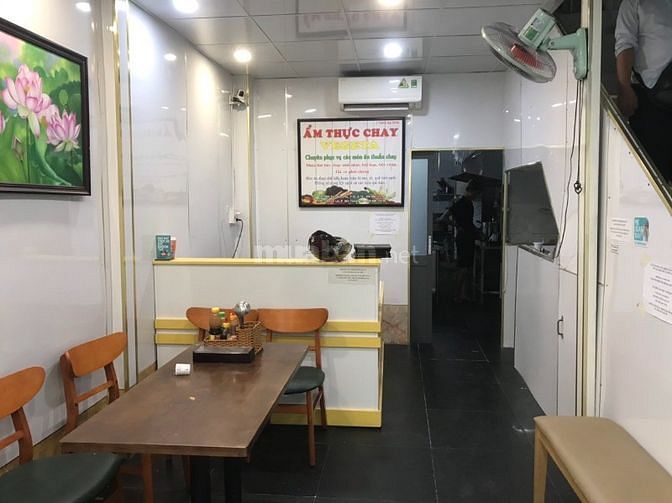 Sang Quán Ăn Chay Ngay Đường Lê Lai Quận 1