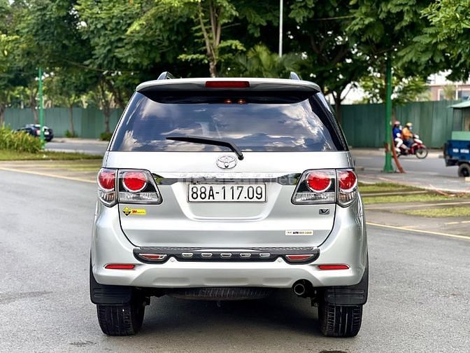 CẦN BÁN GẤP CHIẾC FORTUNER 2.7V AT 2016 SIÊU ĐẸP.