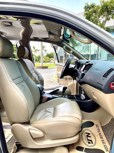 CẦN BÁN GẤP CHIẾC FORTUNER 2.7V AT 2016 SIÊU ĐẸP.