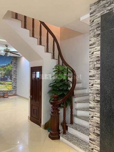 Bán nhà số 3G ngõ 49 Xuân La, diện tích 87,8m2, 6 tầng có thang máy
