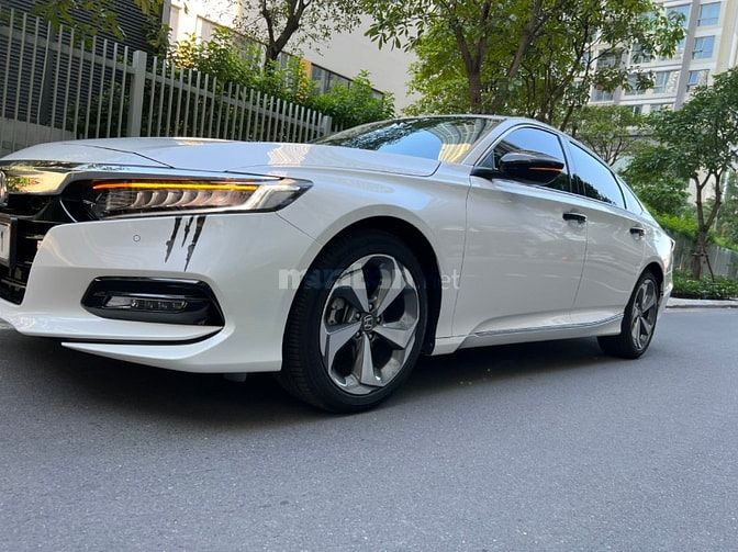 Bán xe New Honda Accord Sensing SX 2022 màu trắng nhập Thái