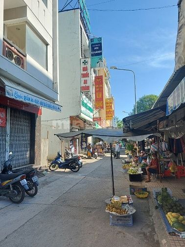 Bán đất mặt tiền chợ bình khánh đường lương định của nền A23 (80m2)