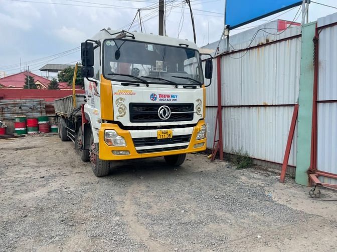 Bán xe tải cẩu. Đang sử dụng. 