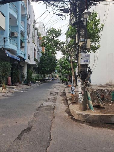 BÁN GẤP ĐẤT LÔ GÓC 45M2 HẺM 8M NGUYỄN HỒNG ĐÀO.SỔ RIÊNG.BAO SANG TÊN