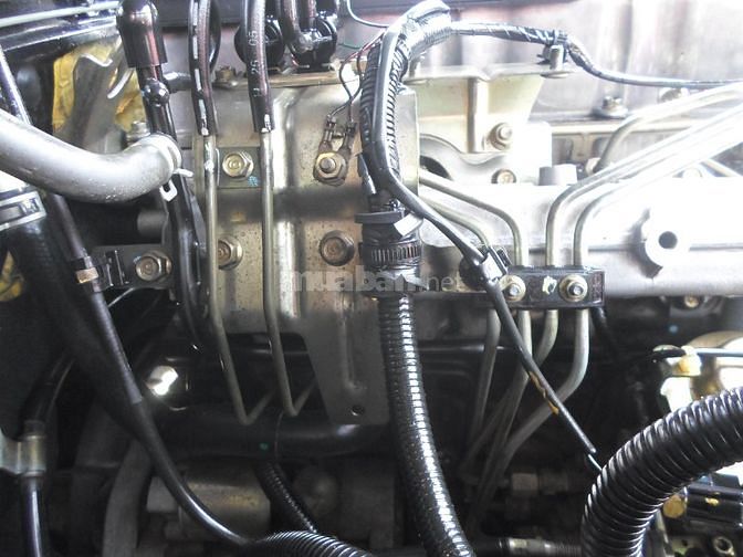 FORD EVEREST 2005-MÁY DẦU TURBO-MỚI NHẤT VIỆT NAM-RIN 100% HIẾM CÓ