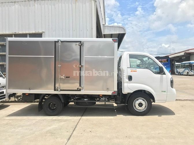 Xe tải Kia K250 tải trọng 2.4 tấn thùng dài 3.5m động cơ Hyundai 2022