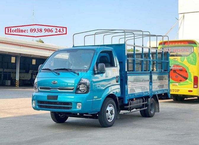 Xe tải Kia K250 tải trọng 2.4 tấn thùng dài 3.5m động cơ Hyundai 2022