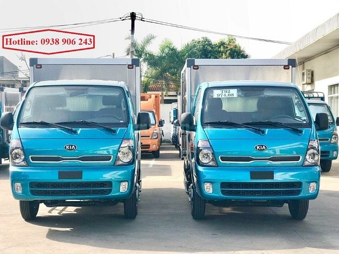 Xe tải Kia K250 tải trọng 2.4 tấn thùng dài 3.5m động cơ Hyundai 2022