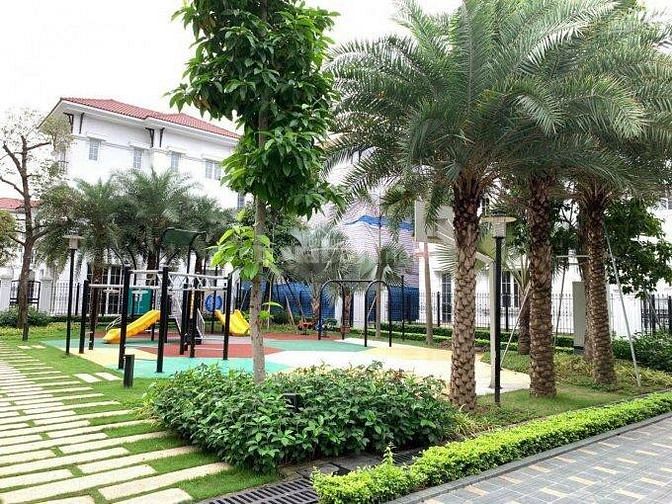 Bán biệt thự VIP đơn lập lô góc embassy tây hồ tây, 240m2