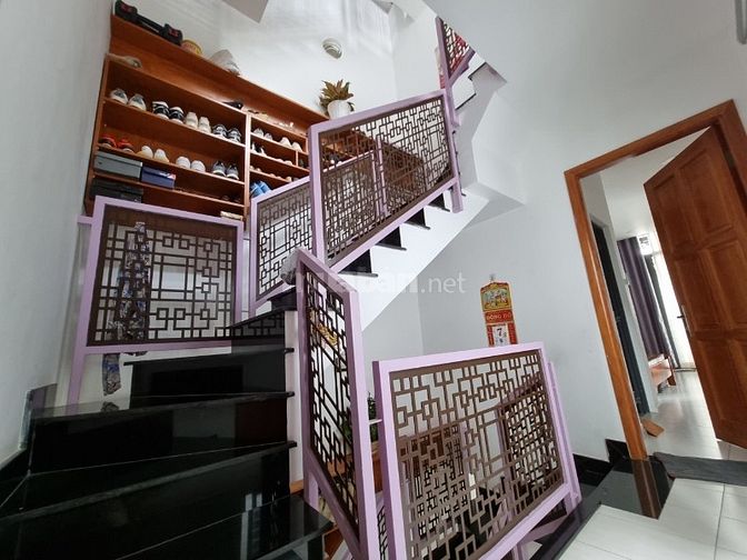 Bán nhà 3 mặt tiền hẻm xe hơi Nguyễn Đình Chiểu, P. 3, Q. Phú Nhuận