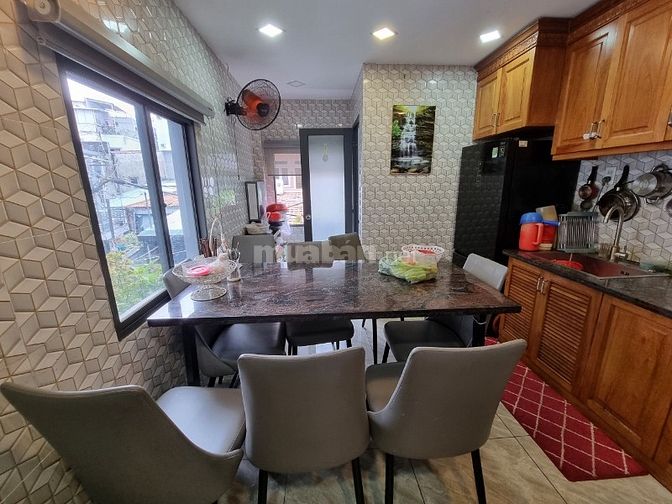 Bán nhà 3 mặt tiền hẻm xe hơi Nguyễn Đình Chiểu, P. 3, Q. Phú Nhuận