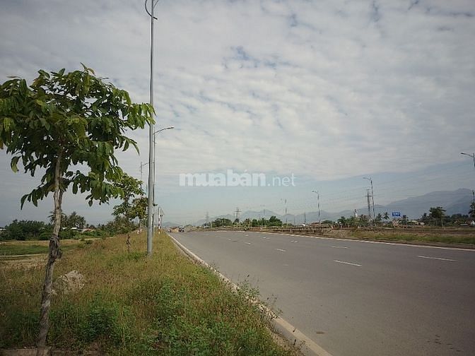 Bán lô đất sát đường Bờ kè Sông Tắc, Đồng Nhơn, Vĩnh Trung, Nha Trang