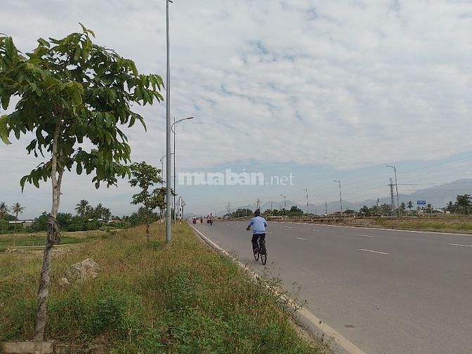 Bán lô đất sát đường Bờ kè Sông Tắc, Đồng Nhơn, Vĩnh Trung, Nha Trang