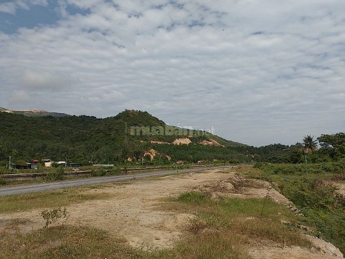 Bán lô đất sát đường Bờ kè Sông Tắc, Đồng Nhơn, Vĩnh Trung, Nha Trang