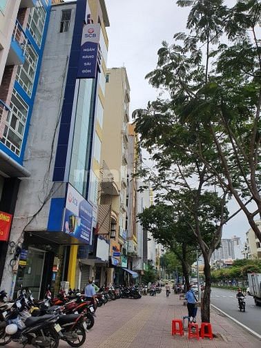 Mặt tiền Khu Hoàng Diệu cực đẹp bán gấp!!!